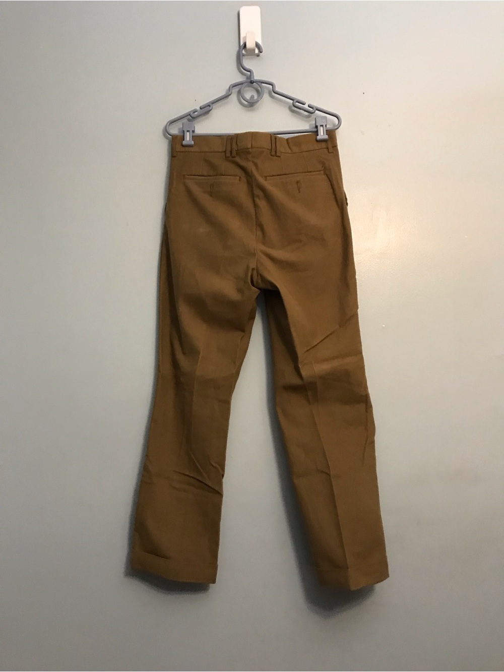 Barbour Men's Pleated Chino Pants in Camel Brown - Picture 8 of 11